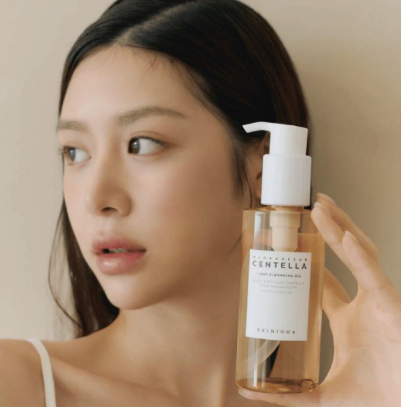 SKIN1004 Madagascar Centella Light Cleansing Oil • Skincare Coreano Chile | ISEORA